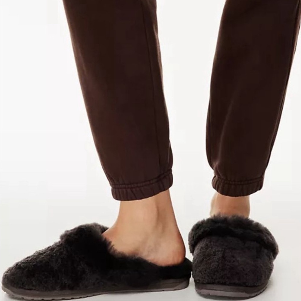Aritzia Tna X Emu Jolie Teddy Slippers
